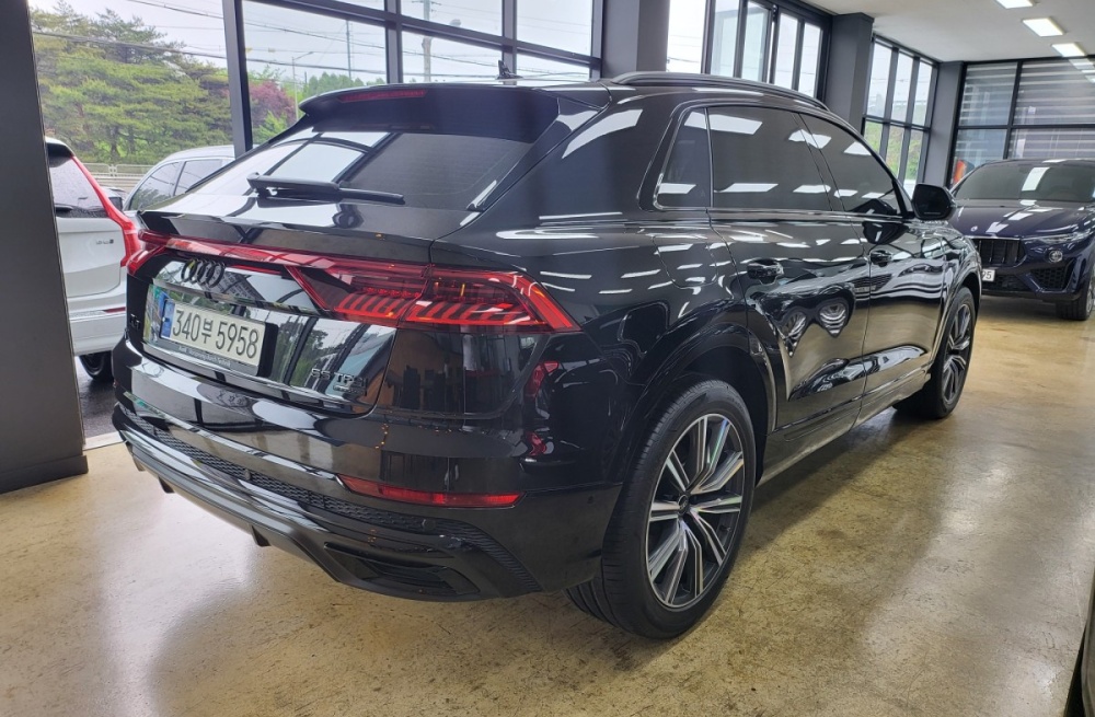 Audi Q8