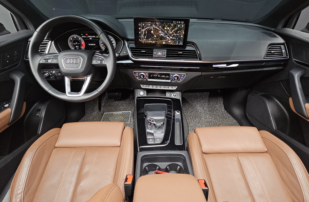 Audi Q5 (FY)