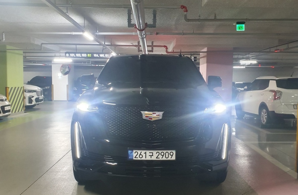 Cadillac Escalade 5th Gen