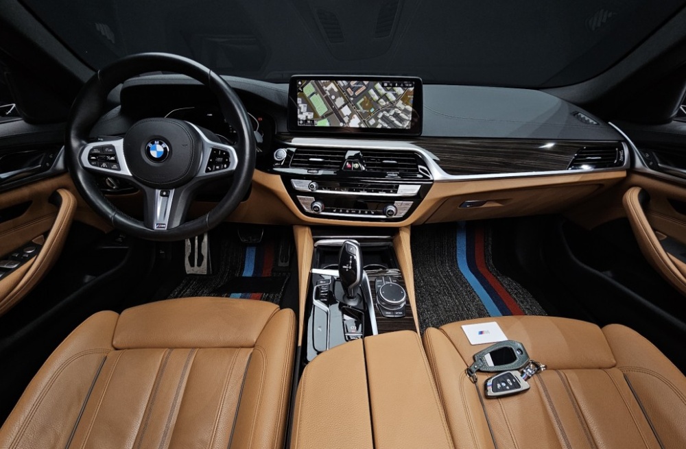 BMW 5 series (G30)