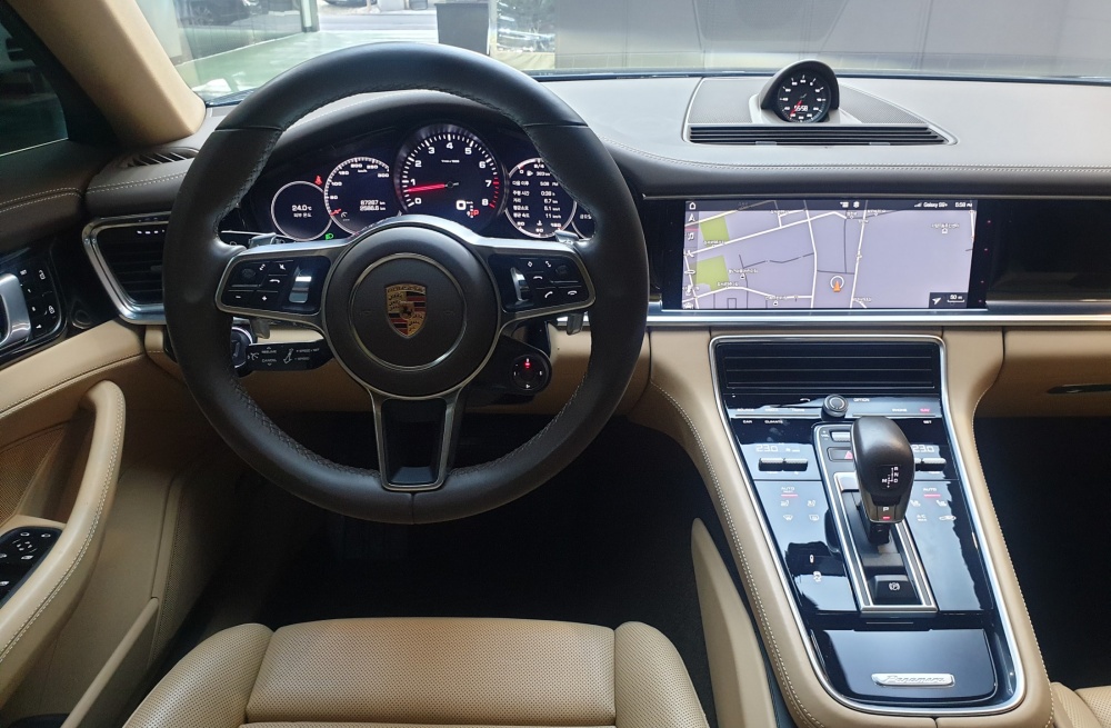 Porsche Panamera (971)