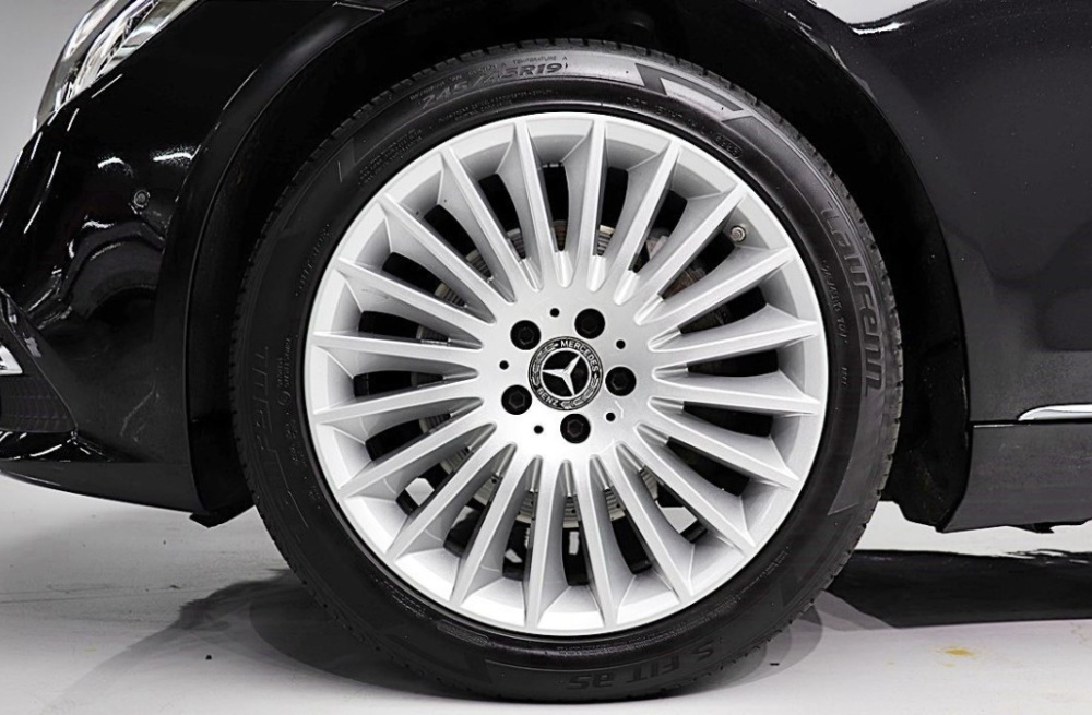 Mercedes-Benz S-Class W222