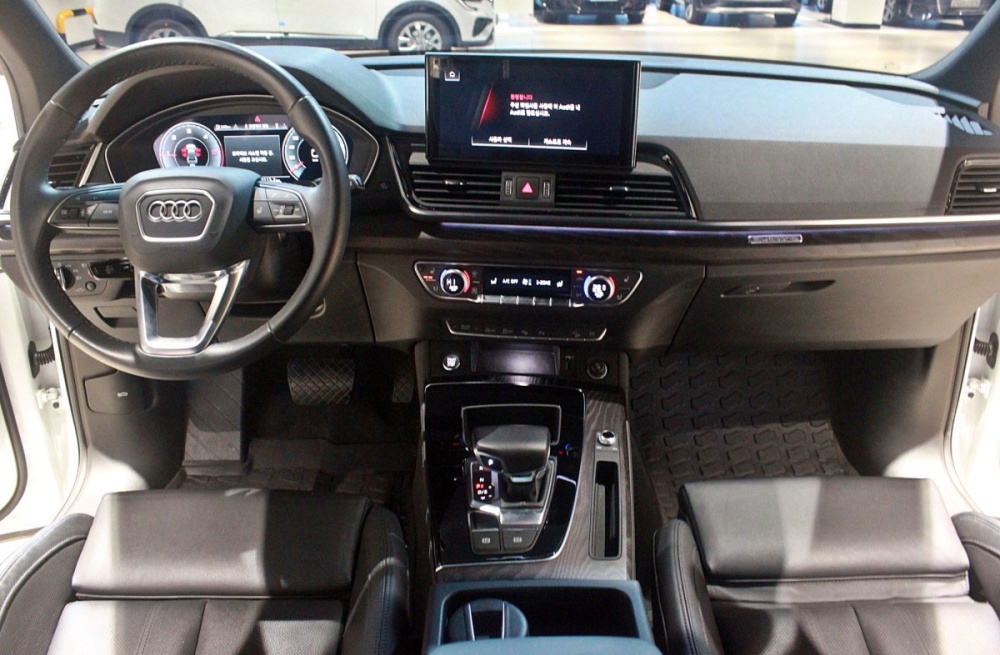 Audi Q5 (FY)