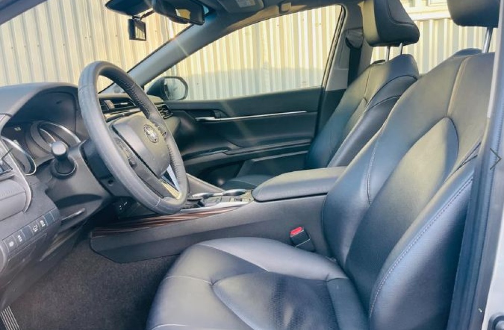 Toyota Camry (XV70)