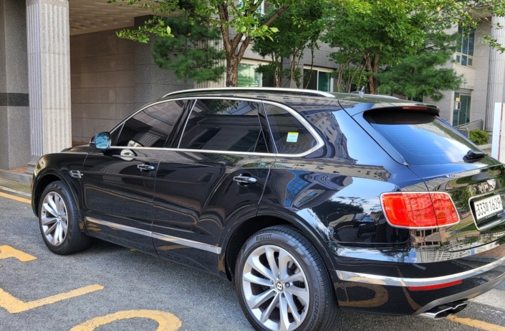 Bentley Bentayga