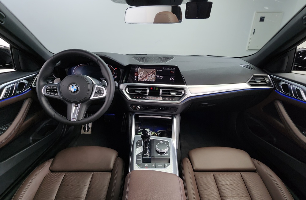 BMW 4 series (G22)