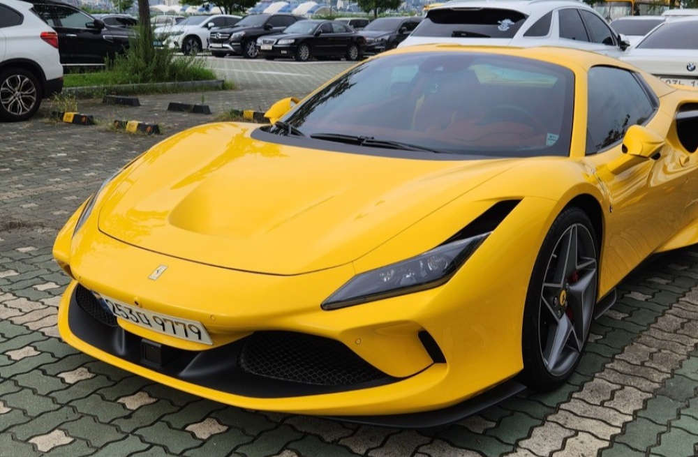 Ferrari F8 Spider