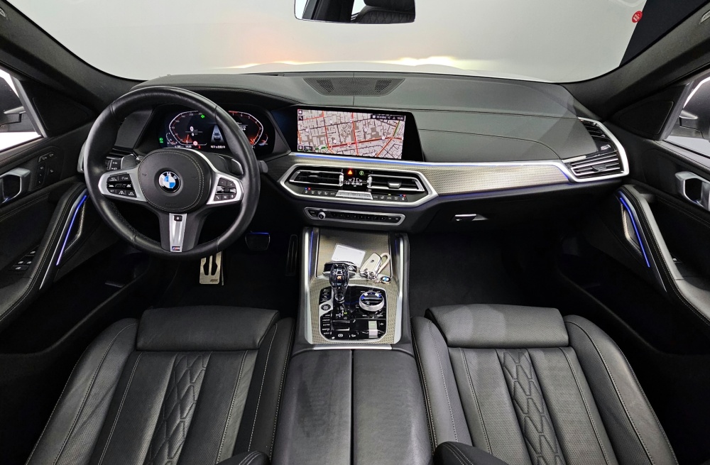 BMW X6 (G06)