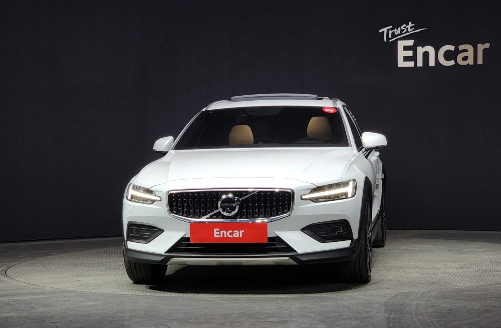 Volvo V60 Cross Country 2nd Generation