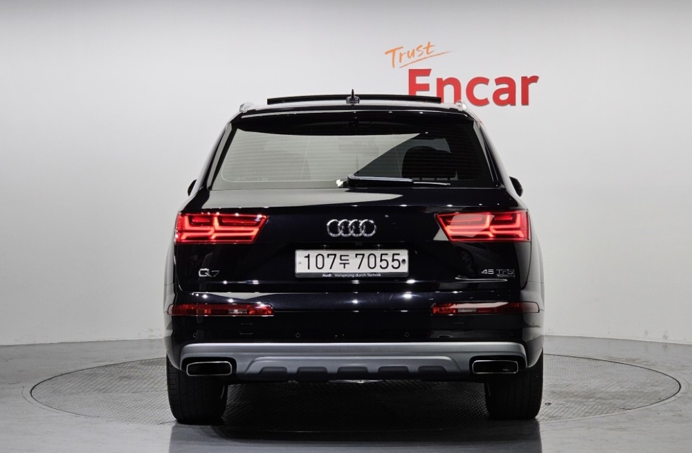 Audi Q7 (4M)