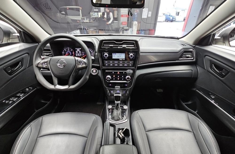 KG Mobility (Ssangyong) Very New Tivoli