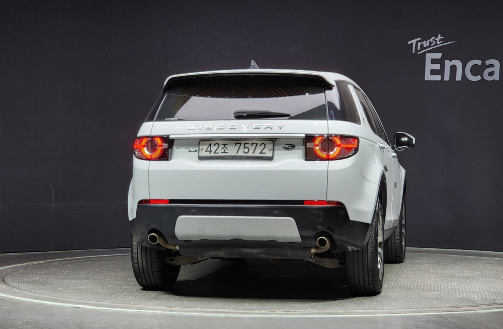 Land rover discovery sport