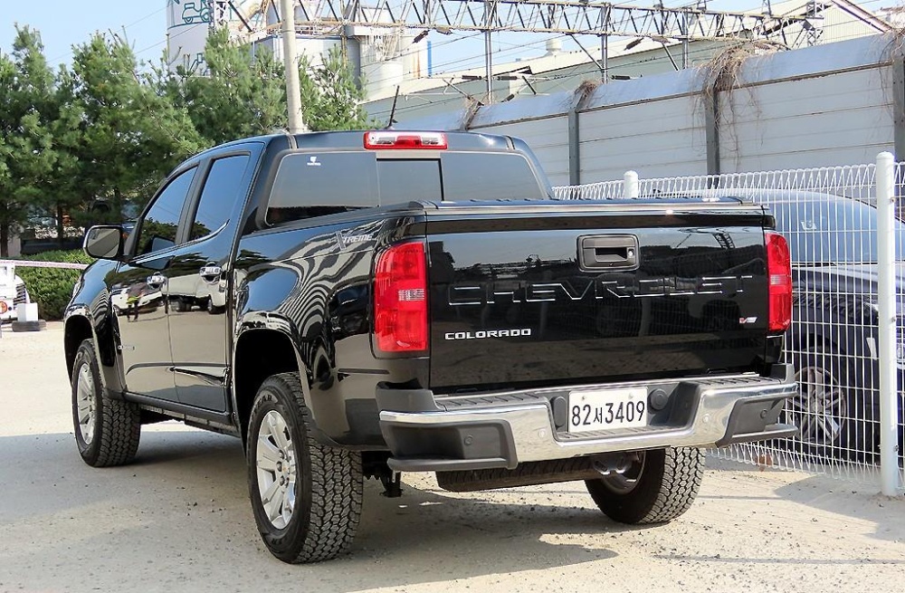 Chevrolet (GM Daewoo) real new colorado