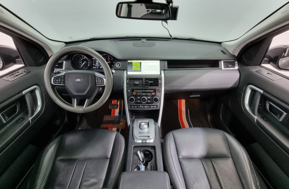 Land rover discovery sport