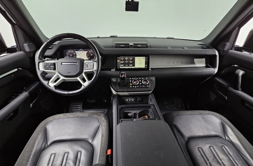 Land rover Defender (L663)