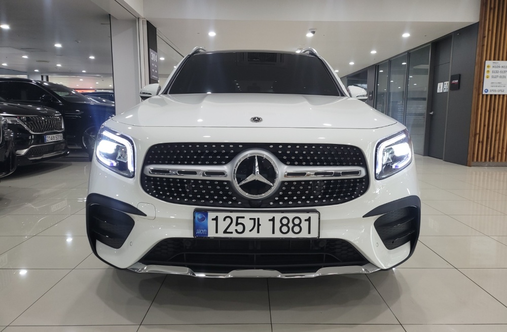 Mercedes-Benz GLB-Class X247