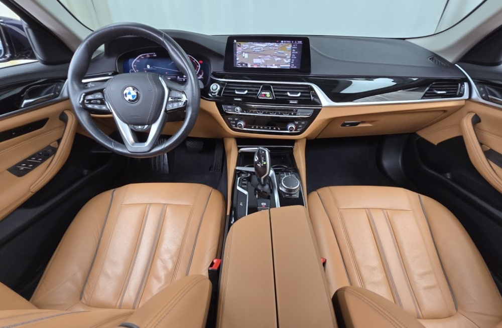 BMW 5 series (G30)