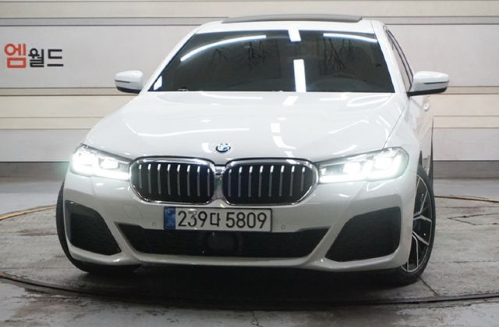 BMW 5 series (G30)