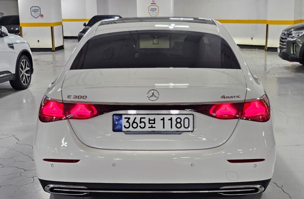 Mercedes-Benz E-Class W214