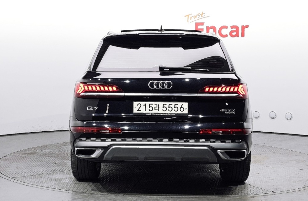 Audi Q7 (4M)