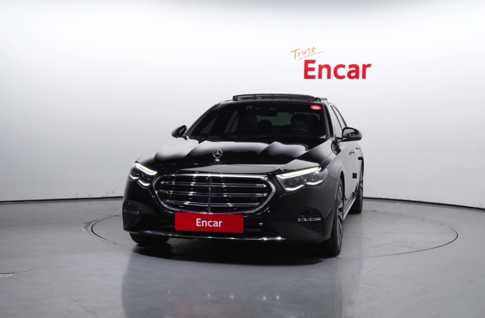 Mercedes-Benz E-Class W214