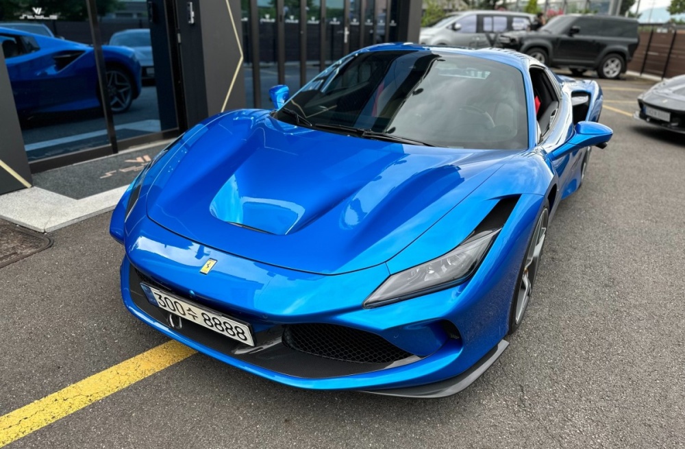 Ferrari F8 Spider