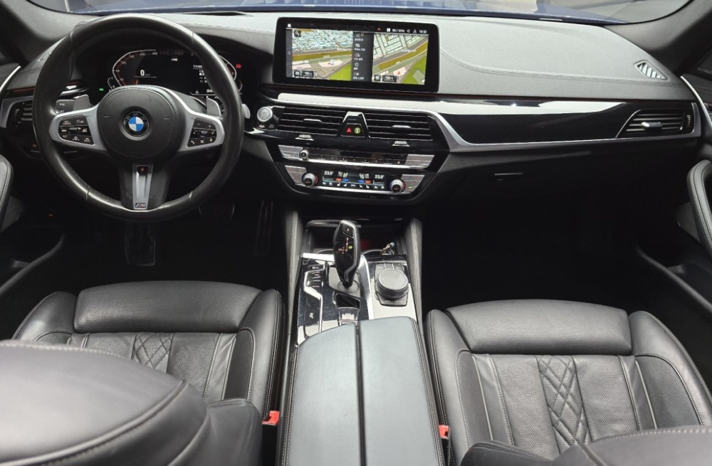 BMW 5 series (G30)