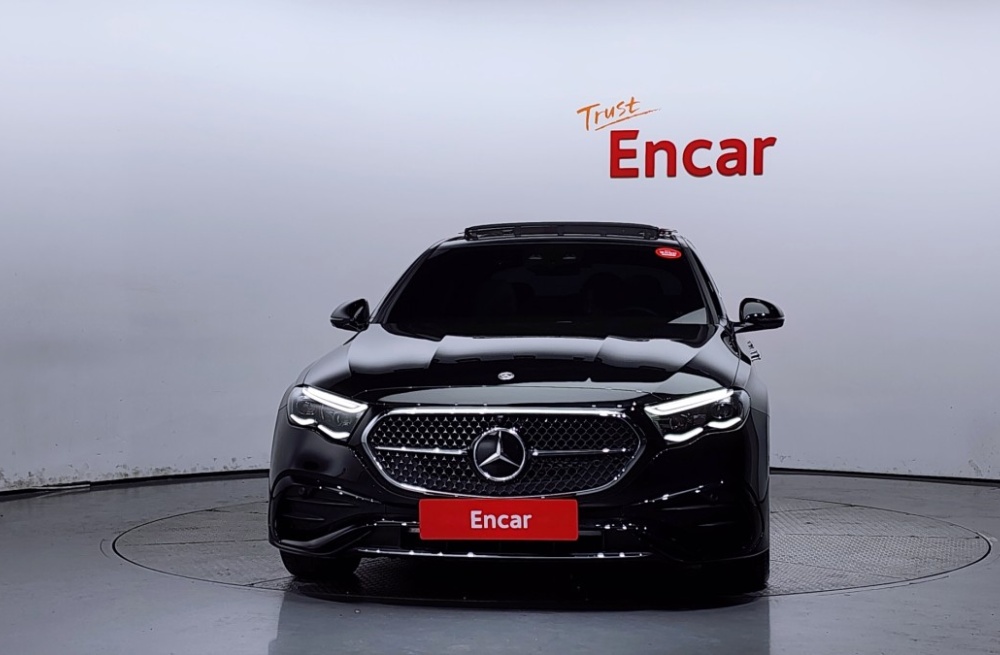 Mercedes-Benz E-Class W214