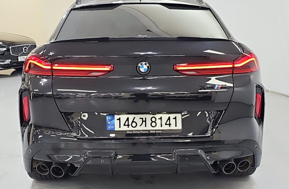 BMW X6M (G06)