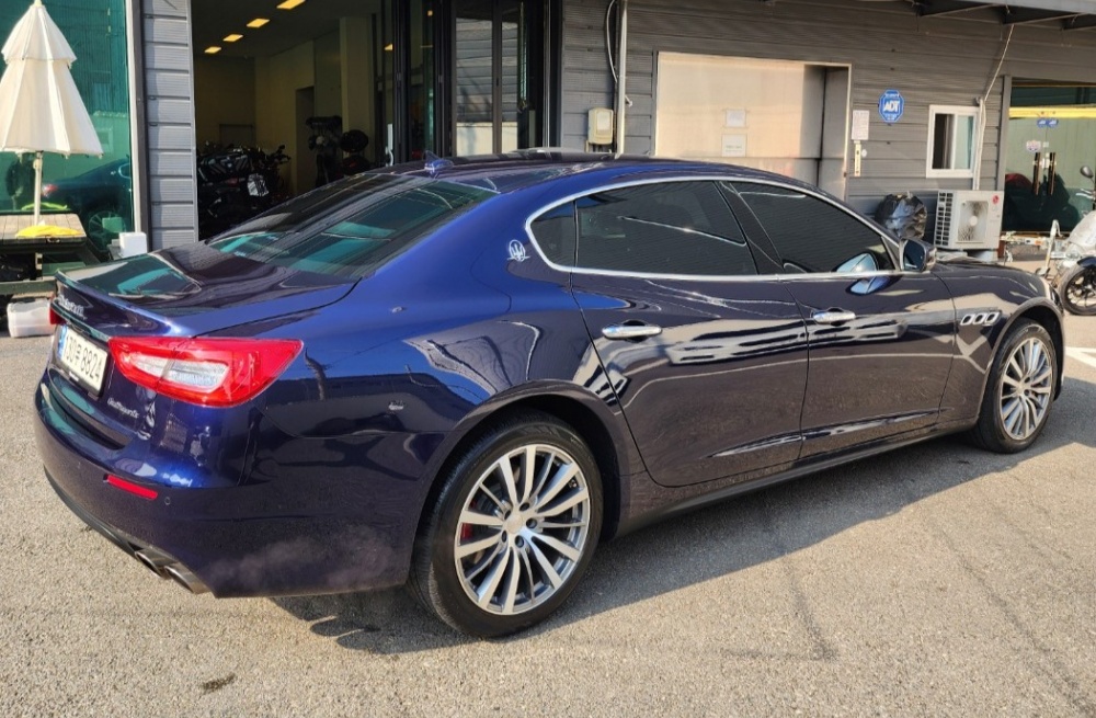 Maserati Quattroporte