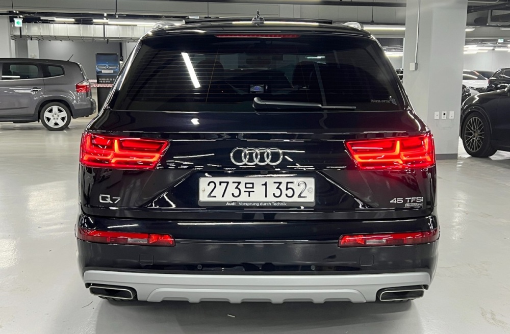 Audi Q7 (4M)