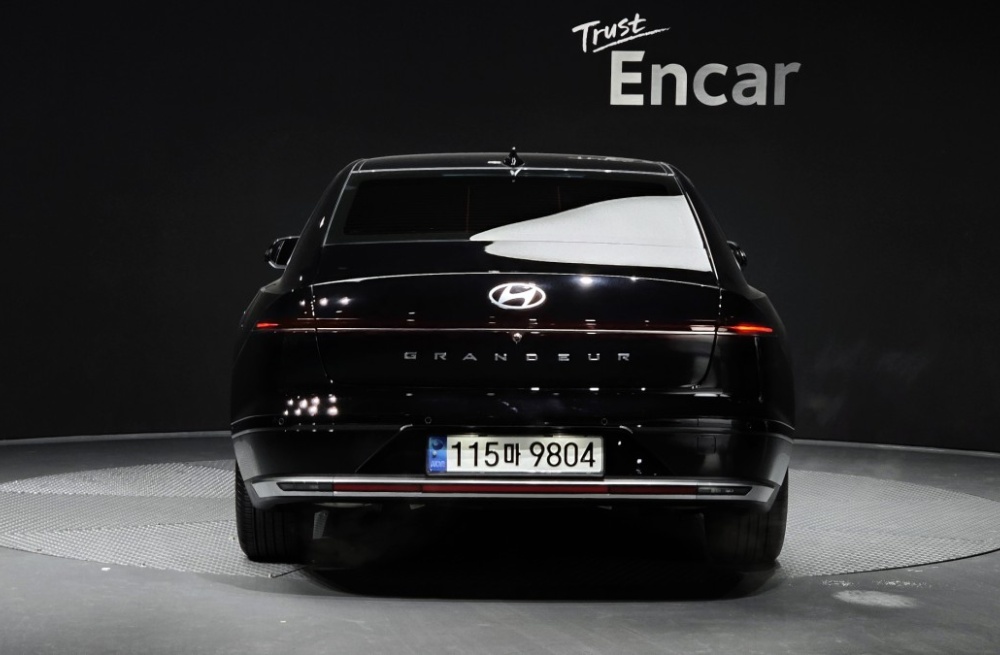 Hyundai Grandeur (GN7)