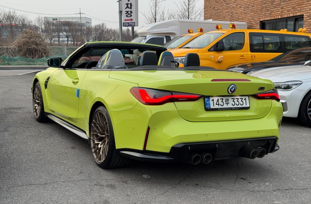 BMW M4 (G82)