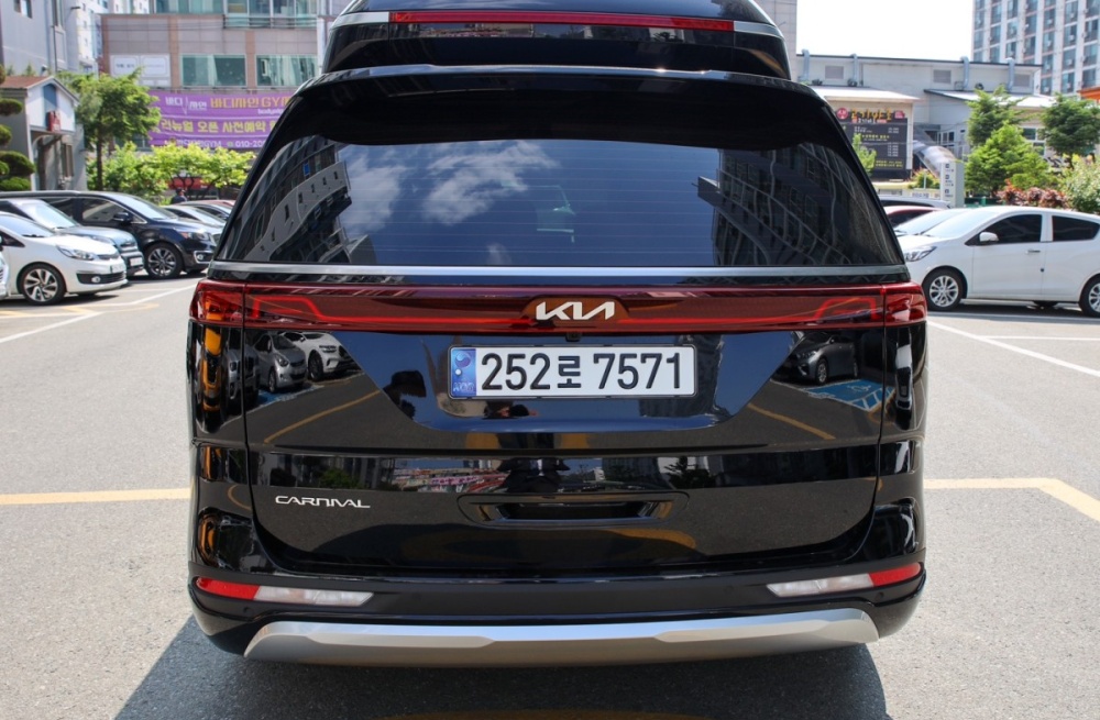 Kia Carnival 4th generation