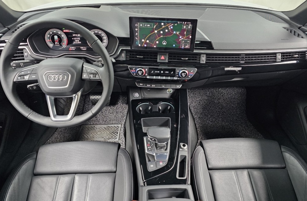 Audi A4 (B9)