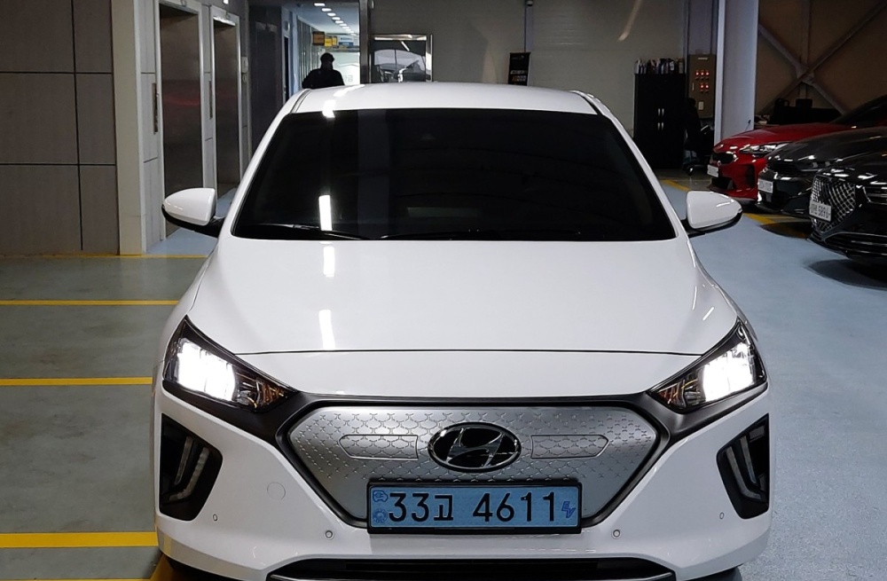 Hyundai The new Ioniq electric