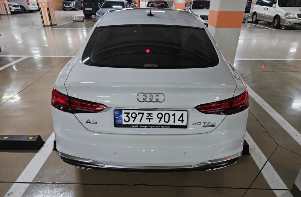 Audi A5 (F5)