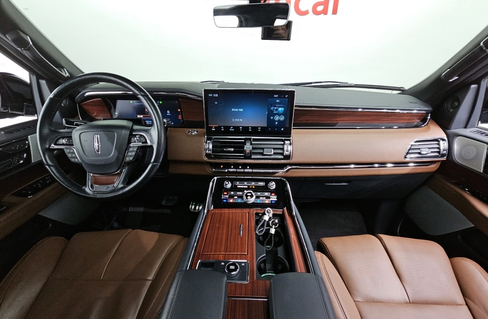 Lincoln Navigator 4th generation