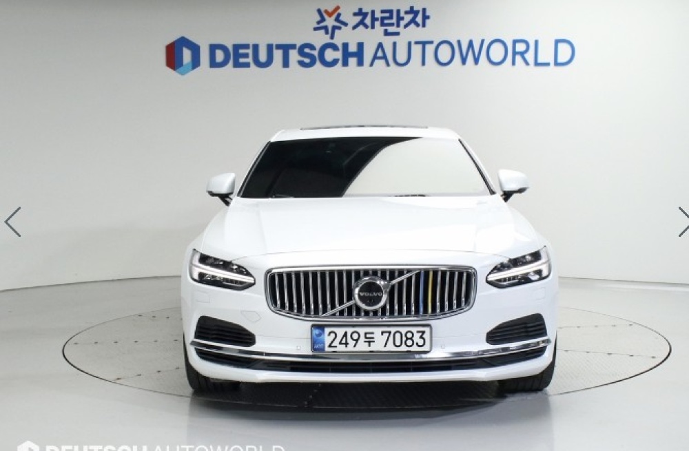 Volvo S90