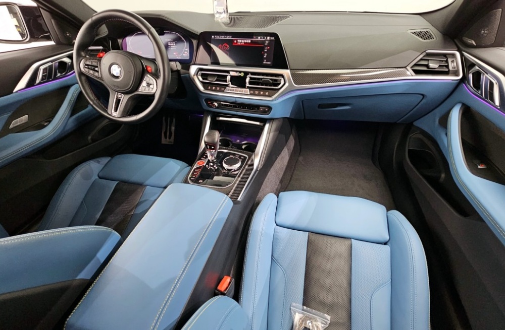 BMW M4 (G82)
