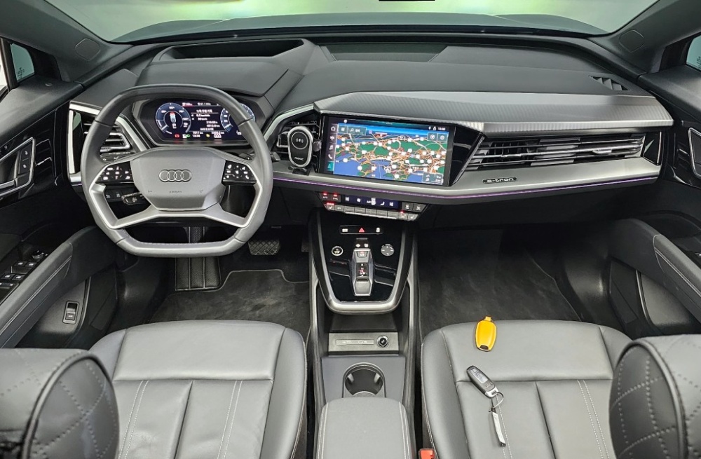 Audi Q4 e-tron (F4)
