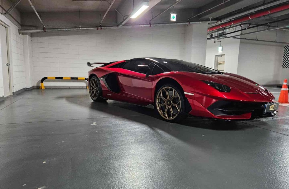 Lamborghini Aventador