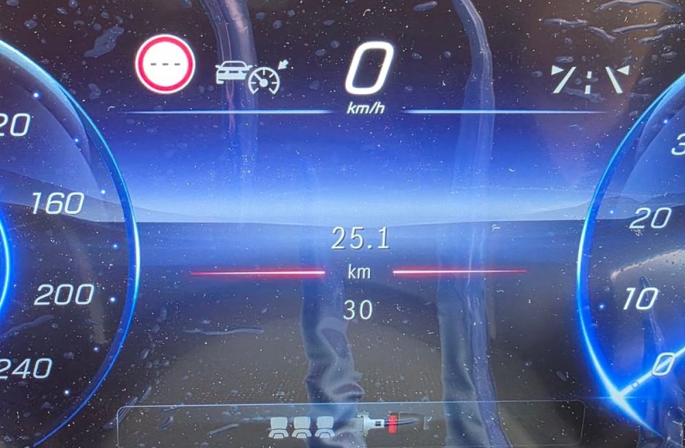 Mercedes-Benz EQS V297