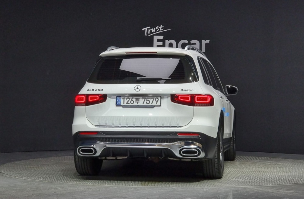 Mercedes-Benz GLB-Class X247