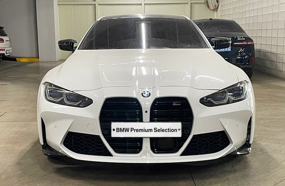 BMW M4 (G82)