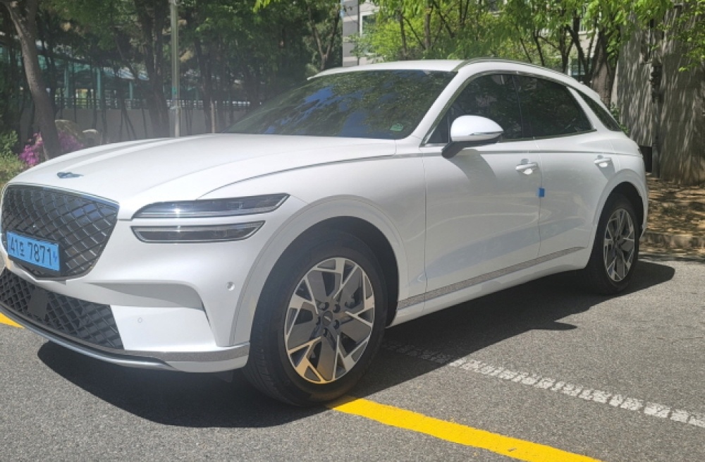 Genesis Electrified GV70