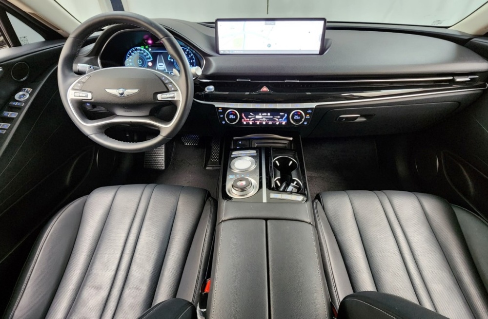 Genesis G80 (RG3)