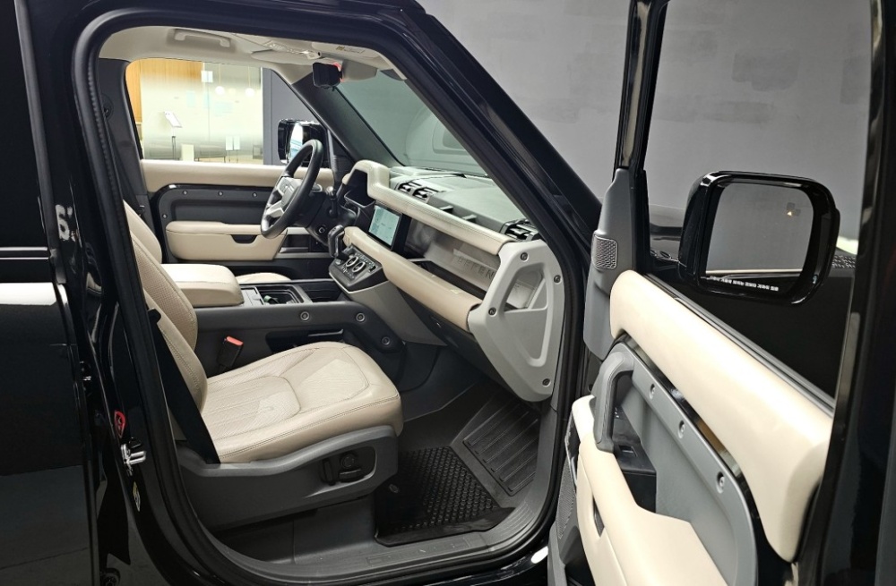 Land rover Defender (L663)