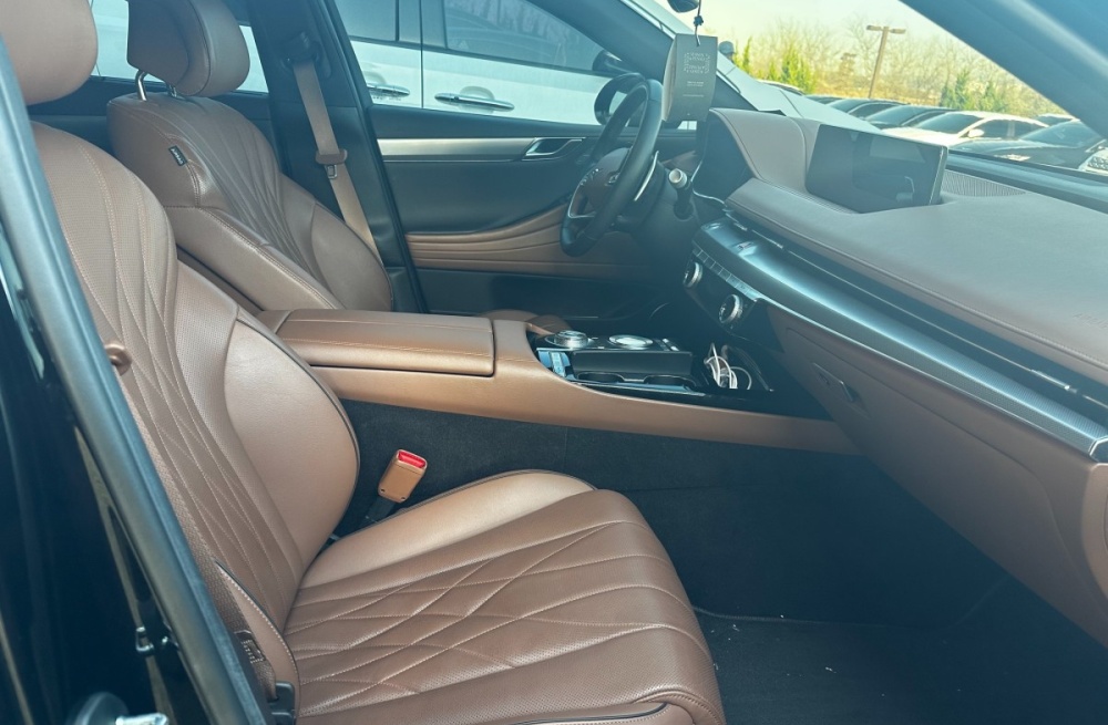 Genesis G80 (RG3)