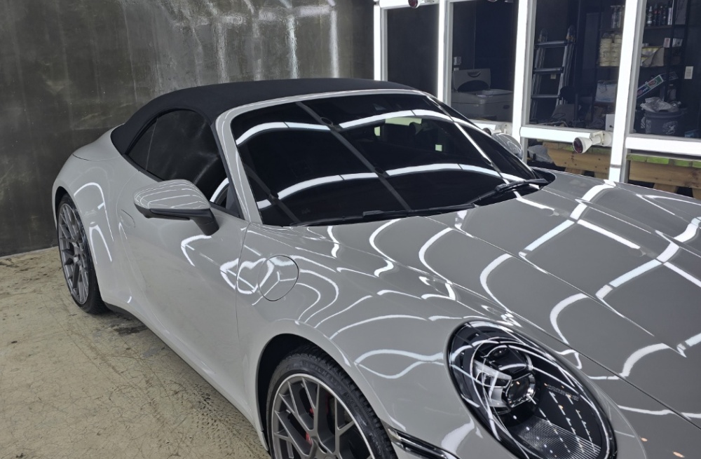 Porsche 911 (992)